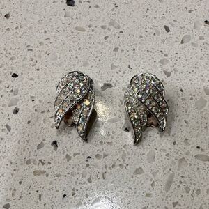 Sarah Coventry VINTAGE Elegant Silver-Tone AB Rhinestones Clip On Wings Earrings